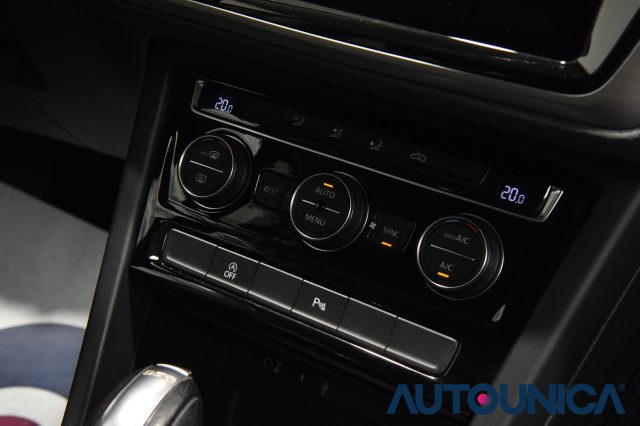 VOLKSWAGEN Touran usata, con Volante multifunzione