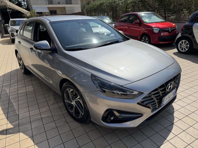 HYUNDAI i30 usata, con Airbag