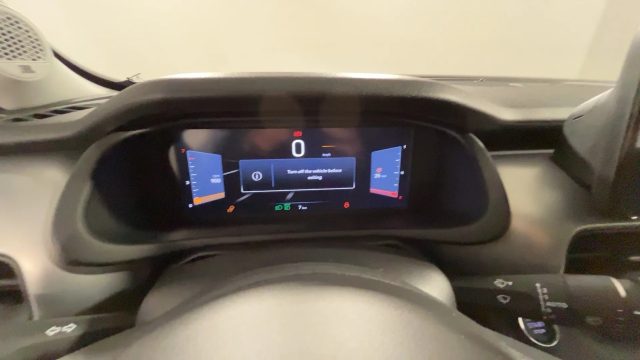 JEEP Avenger usata, con Autoradio digitale
