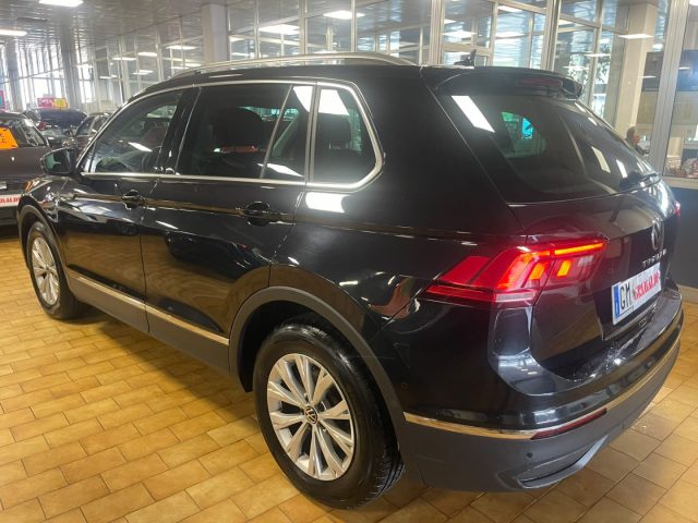 VOLKSWAGEN Tiguan usata, con Airbag Passeggero