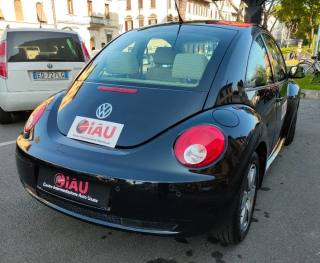 VOLKSWAGEN New Beetle usata, con Autoradio
