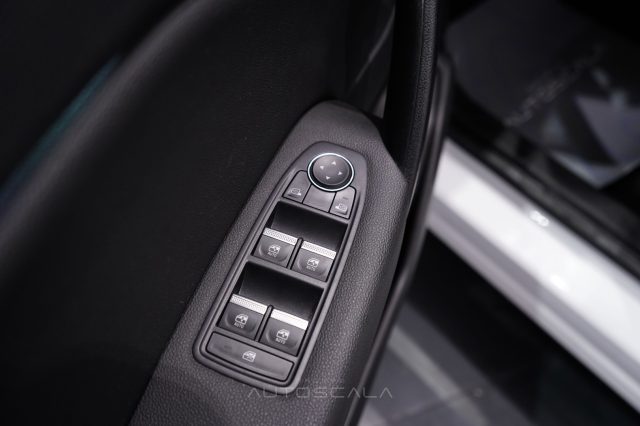 RENAULT Captur usata, con Cruise Control