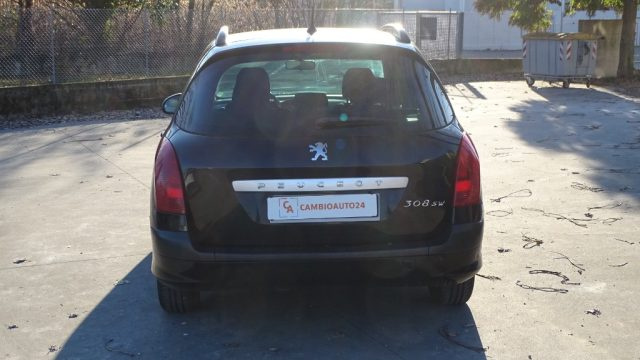 PEUGEOT 308 usata, con Autoradio