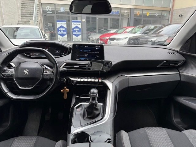 PEUGEOT 5008 usata, con Controllo automatico clima