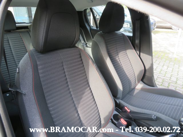 PEUGEOT 208 usata, con Bluetooth