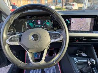 VOLKSWAGEN Golf usata, con Autoradio