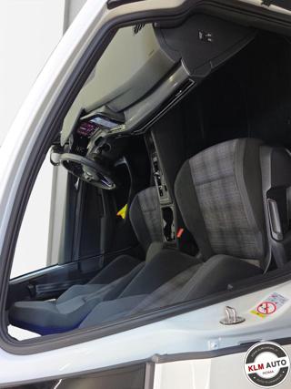 VOLKSWAGEN Golf usata, con Autoradio