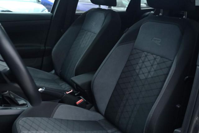 VOLKSWAGEN Taigo usata, con Boardcomputer