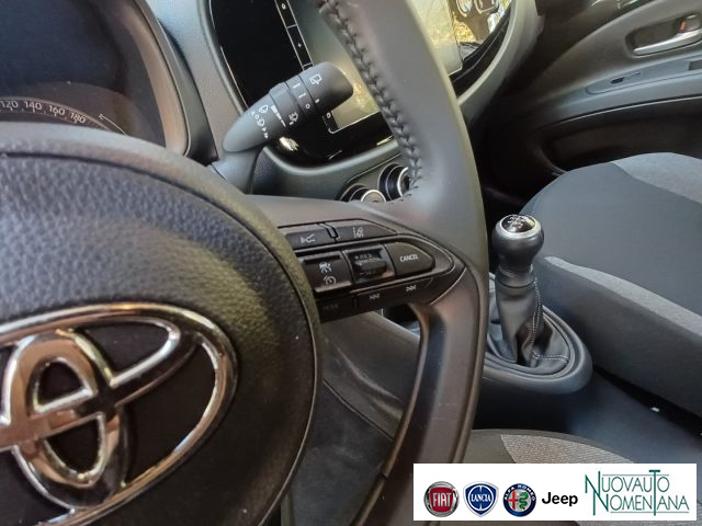 TOYOTA Aygo X usata, con USB