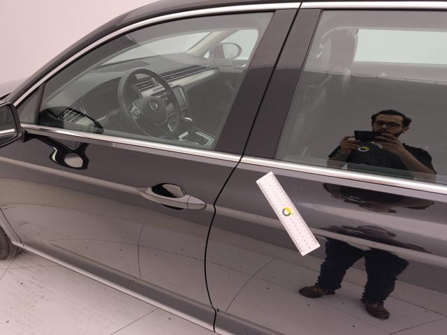 VOLKSWAGEN Passat Variant usata 57