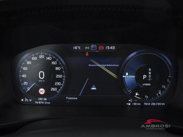 VOLVO XC40 usata 12