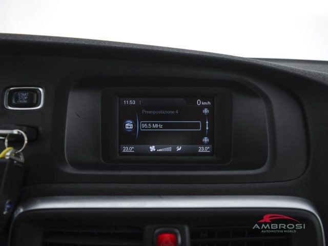 VOLVO V40 usata 13