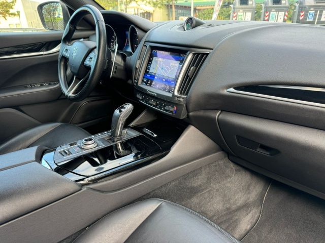 MASERATI Levante usata, con Fari Xenon