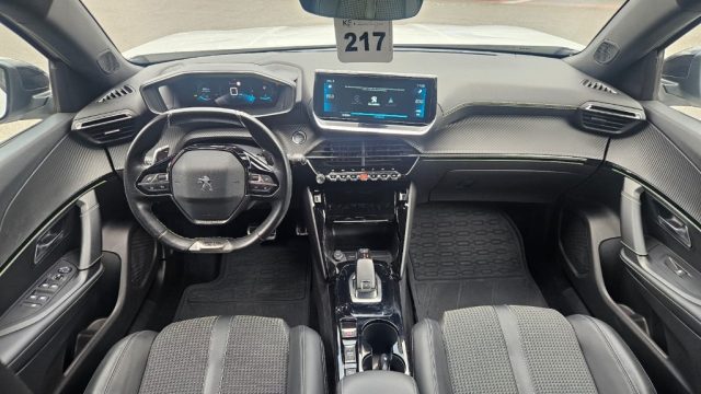 PEUGEOT 2008 usata, con Sistema di navigazione