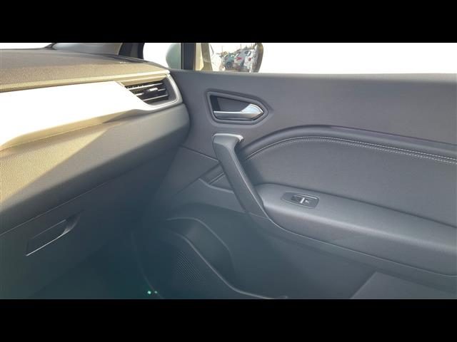 RENAULT Captur usata, con USB