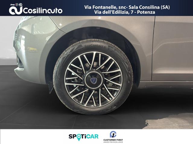 LANCIA Ypsilon usata, con Autoradio digitale