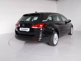 OPEL Astra usata, con Cruise Control