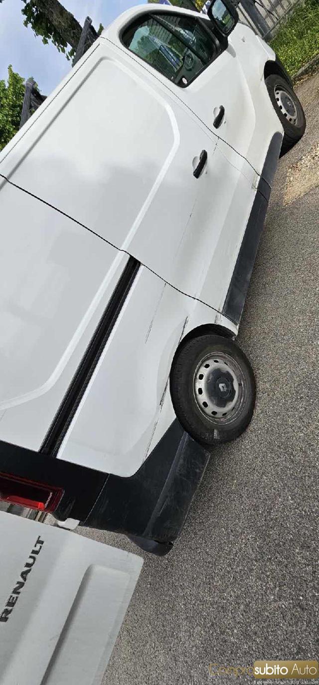 RENAULT Trafic usata 20
