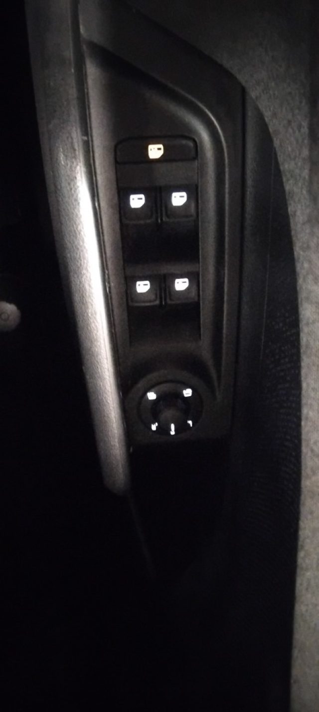 SKODA Enyaq iV usata, con Airbag testa