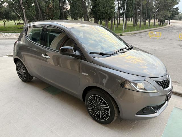 LANCIA Ypsilon usata, con Airbag laterali