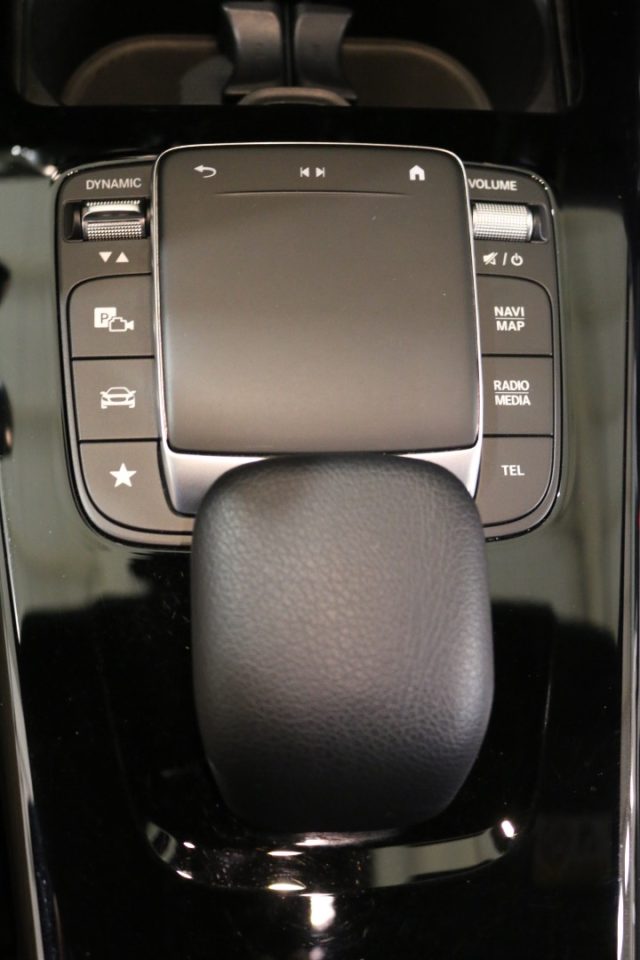 MERCEDES-BENZ A 250 usata, con Telecamera per parcheggio assistito