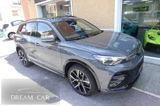 VOLKSWAGEN Tiguan usata, con Autoradio