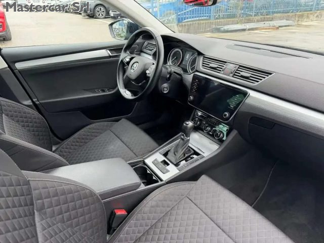 SKODA Superb usata, con ESP