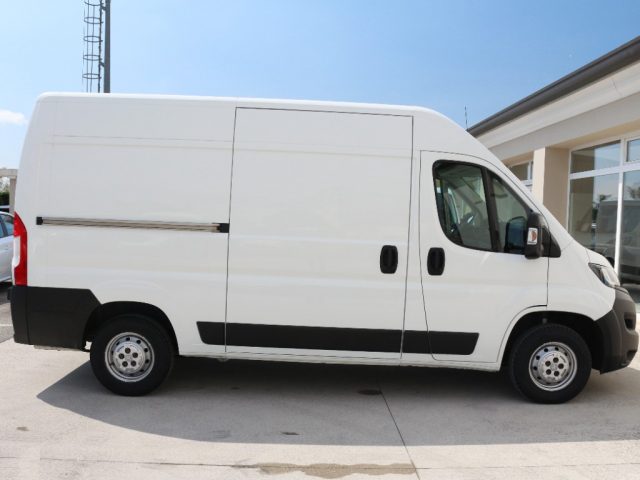 PEUGEOT Boxer usata, con Boardcomputer