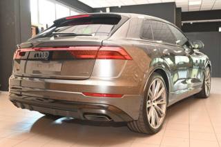 AUDI Q8 usata 90