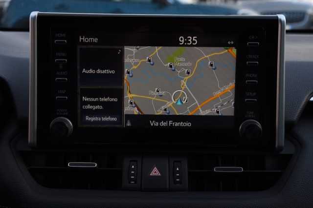 TOYOTA RAV 4 MY23 usata, con Volante in pelle