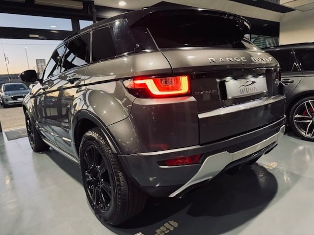 LAND ROVER Range Rover Evoque usata, con Autoradio