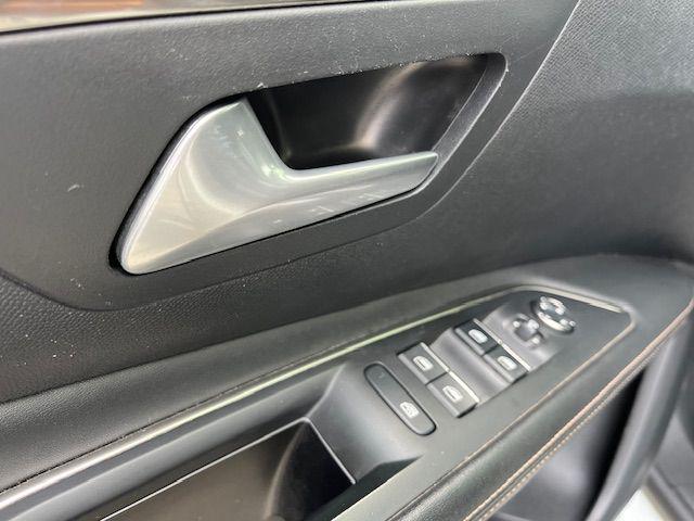 PEUGEOT 3008 usata, con Autoradio