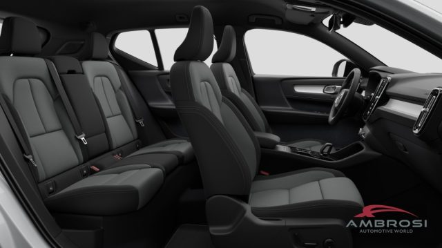 VOLVO XC40 usata 12