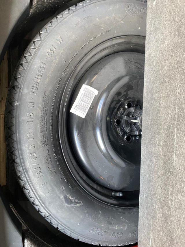 LAND ROVER Range Rover Evoque usata, con Frenata d