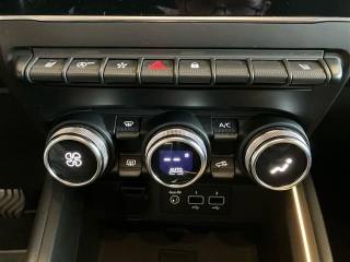 RENAULT Clio usata, con Hill holder