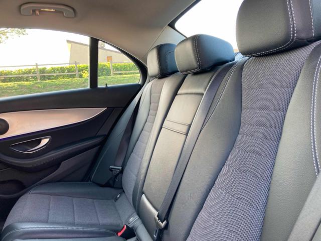 MERCEDES-BENZ E 200 usata, con Park Distance Control