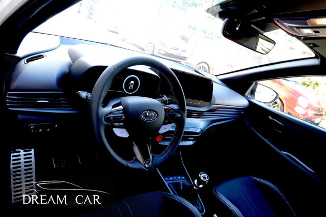HYUNDAI i20 usata, con Controllo automatico clima
