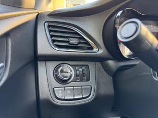 OPEL Karl usata, con USB