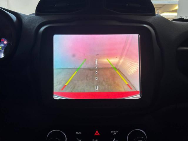 JEEP Renegade usata, con USB