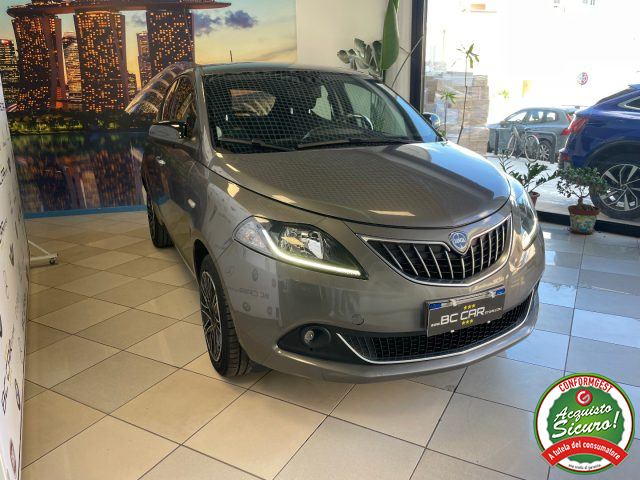 LANCIA Ypsilon usata, con Specchietti laterali elettrici