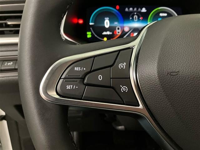 RENAULT Captur usata, con Sensori di parcheggio posteriori