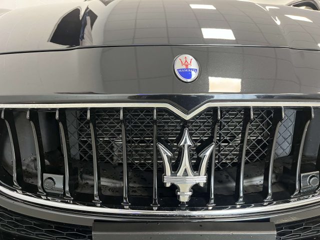 MASERATI Ghibli usata, con Sedile posteriore sdoppiato