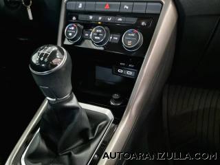 VOLKSWAGEN T-Roc usata, con USB