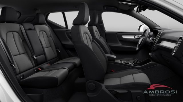 VOLVO XC40 usata 7