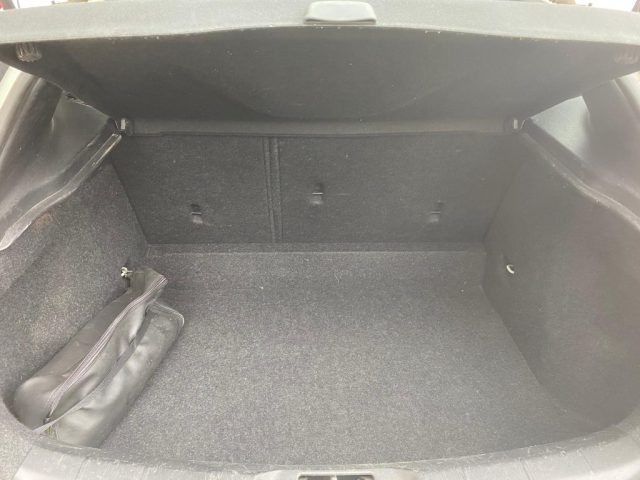 VOLVO V40 usata, con Airbag Passeggero