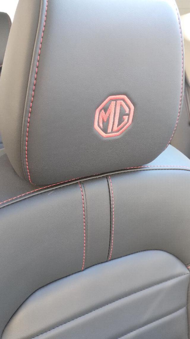 MG ZS usata, con Specchietti laterali elettrici