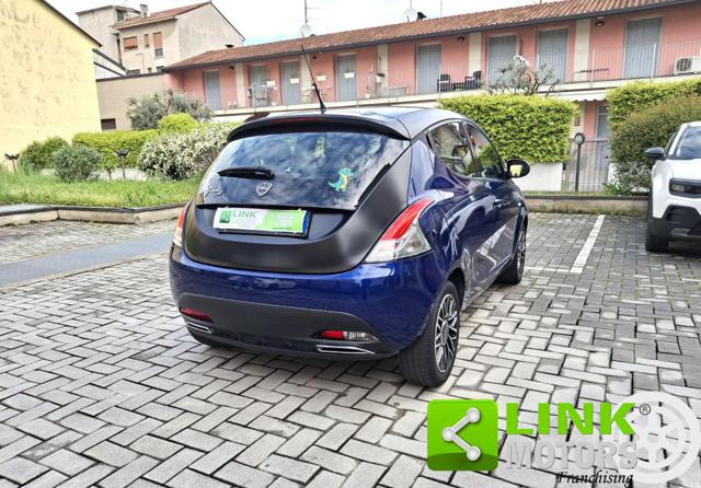 LANCIA Ypsilon usata, con Fendinebbia