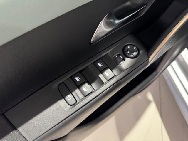 LANCIA Ypsilon usata, con Fari LED