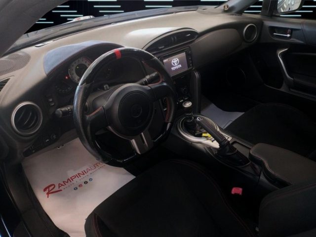 TOYOTA GT86 usata 14