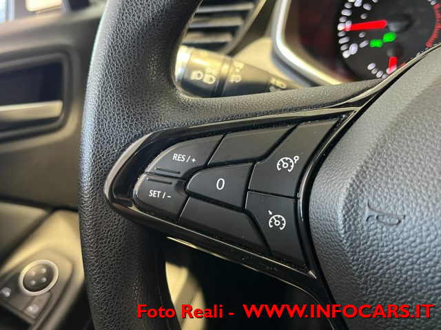 RENAULT Clio usata, con Fari LED